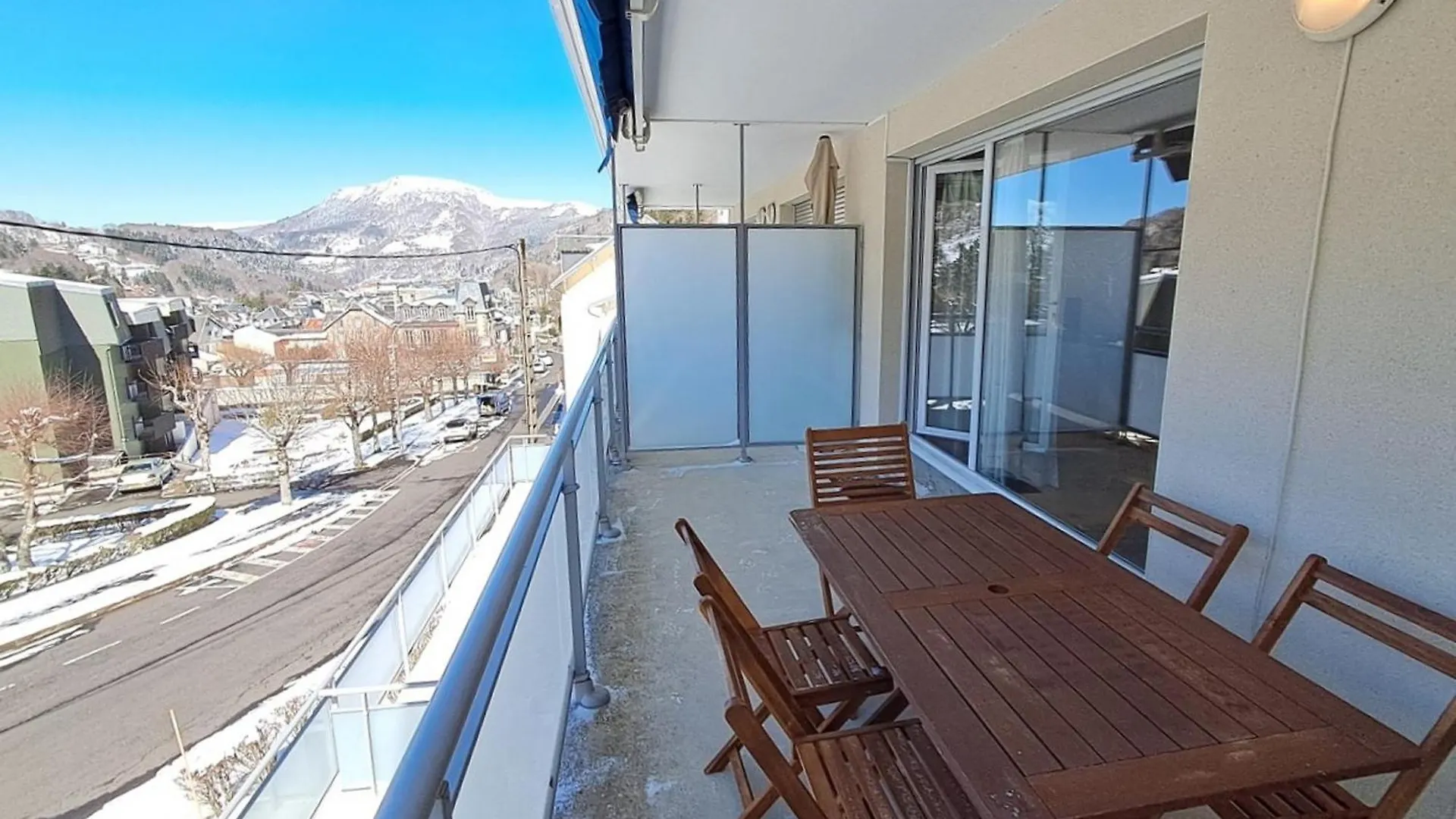 Mont-Dore, F3 Confortable Avec Terrasse, Parking, Proche Centre - Fr-1-415-98 0*, Le Mont-Dore France