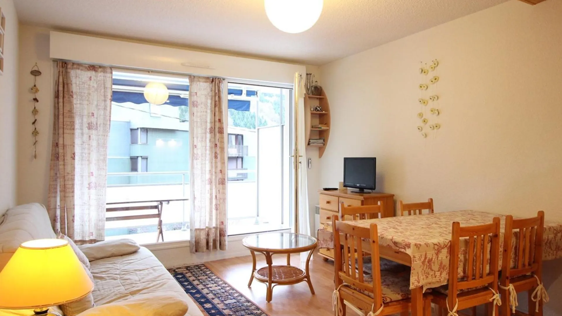 Mont-Dore, F3 Confortable Avec Terrasse, Parking, Proche Centre - Fr-1-415-98